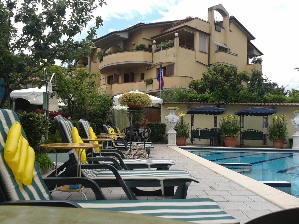 Hotel Dependance Montecatini Terme Eksteriør bilde